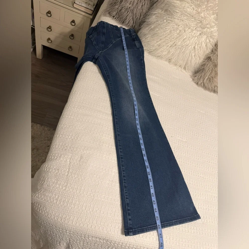 Good American High Rise Blue Jeans - Picture 12 of 12